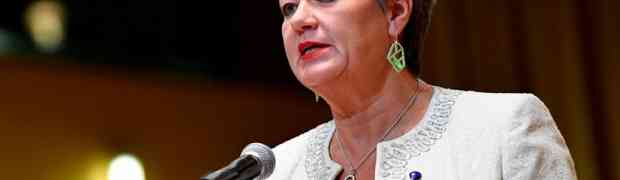 Die neue EU Kommissarion für Migration und Asyl im Interview